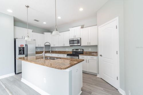 13408 Graham Yarden Dr, Riverview FL  33579-2390 exterior