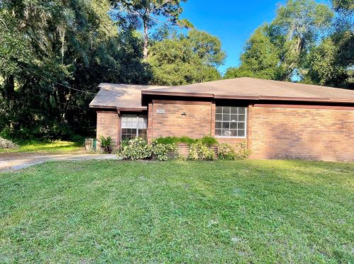 1545 High St, Deland, FL 32720-8418
