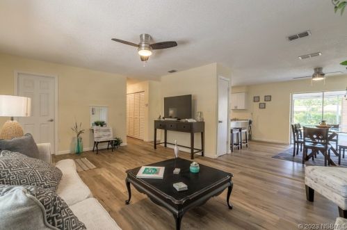 1851 Lime Tree Dr, Edgewater FL  32141-3901 exterior