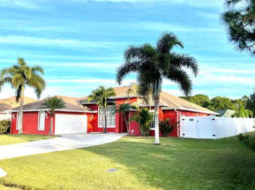 5797 Zinnia St, Fort Pierce, FL 34986-3504