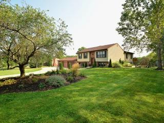 932 Mcelhaney Rd, Freedom, PA 15042-9386