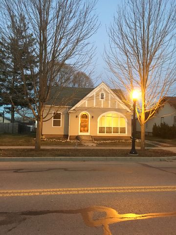 350 Wayne St, Waterloo, IN 46793-9354