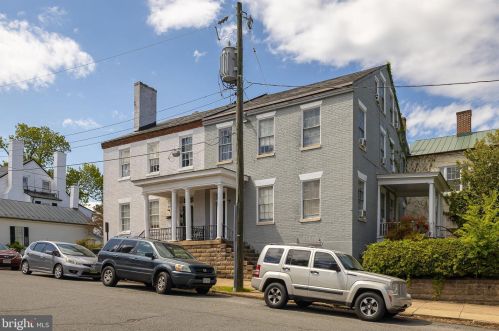 800 Princess Anne St, Fredericksburg, VA 22401-5820