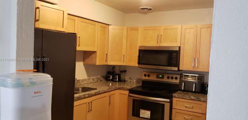 6801 21st St, Hollywood FL  33023-2711 exterior