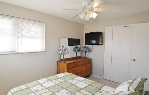 425 Geron Dr, Springfield OH 45505-2803 exterior