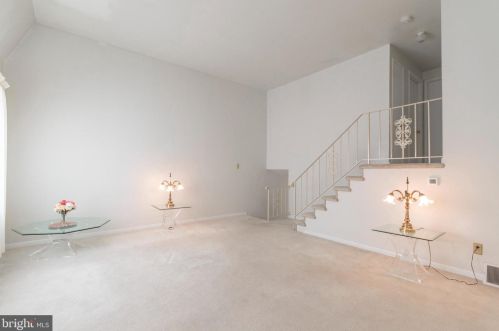 103 Chadwick Ave, Boothwyn, PA 19061-4310