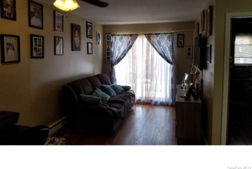 74-18 91st Ave, Jamaica, NY 11421-2822