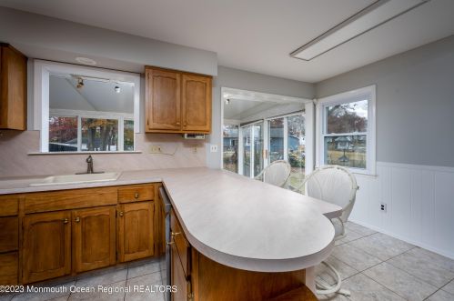 1 Brunswick Dr, Wall Township NJ  07731-1722 exterior