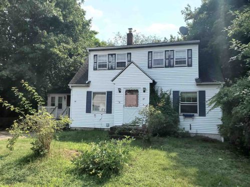 10 Benning St, Salem, NH 03079-4560