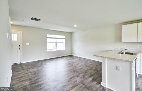 150 Pond View Ln, Seaford, DE 19973-7600