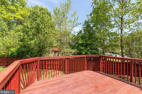 13207 Nassau Dr, Woodbridge VA  22193-4104 exterior