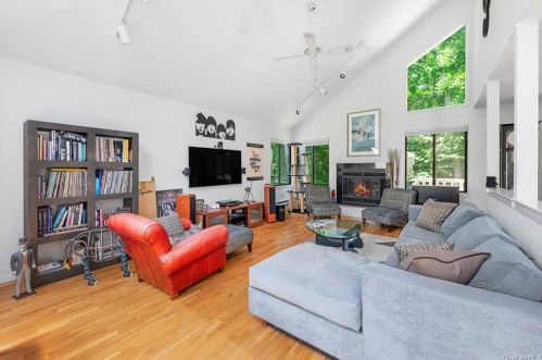 138 Mitchell Rd, Somers Town NY  10589-1808 exterior