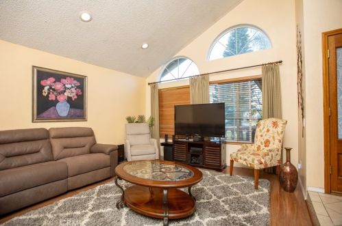 2438 Calaveras Pl, Ontario CA  91761-6205 exterior