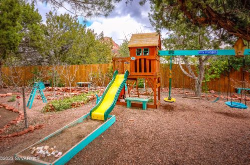 105 Castle Rock Trl, Sedona AZ 86336-6820 exterior