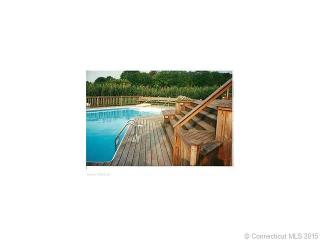 15 Seawatch Dr, Westbrook CT  06498-1973 exterior