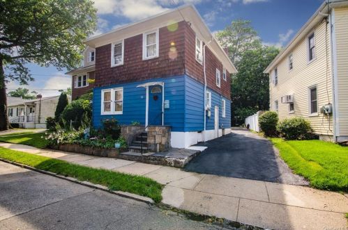 50 Acorn Ter, New Rochelle, NY 10801-4302