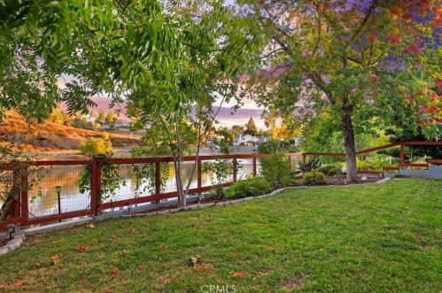 30305 Mira Loma Dr, Temecula CA  92592-2135 exterior