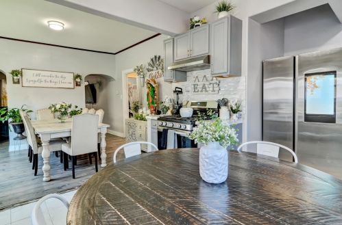 1045 Lyons St, Hammond IN  46320-2619 exterior