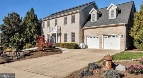 242 Founders Way, Strasburg, VA 22657-3773