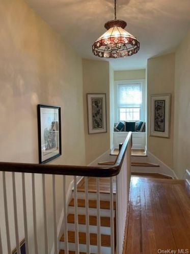 28 Parkway Cir, Mount Vernon NY  10552-1916 exterior