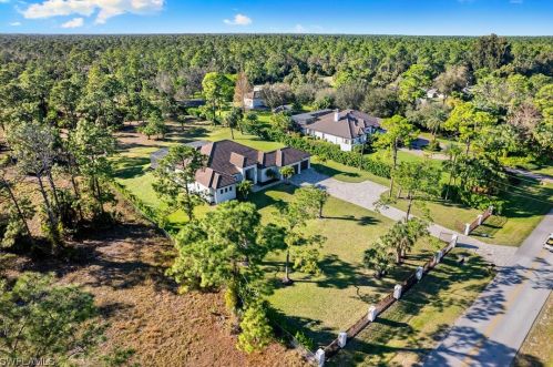 631 25th St, Naples FL  34120-1843 exterior