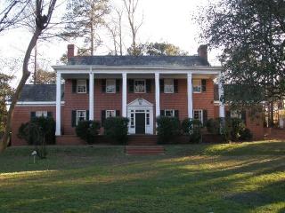 1711 Brentwood Cir, Wilson, NC 27893-1757