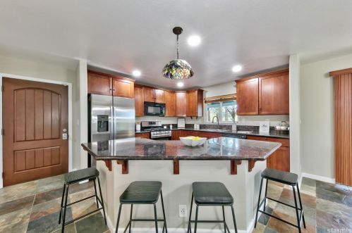 2475 Wagon Train Trl, South Lake Tahoe CA  96150-6838 exterior