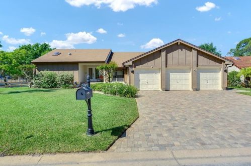 6158 Crystal View Dr, Orlando, FL 32819-4209