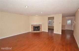 7643 Sunflower Dr, Noblesville IN  46062-6604 exterior