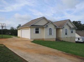 143 Dustin Ln, Madisonville, TN 37354-5608