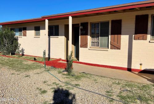 5737 36th Dr, Phoenix, AZ 85019-1964