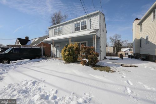 415 Albany Ave, Barrington, NJ 08007-1035