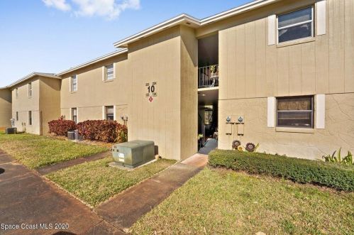 4304 London Town Rd, Titusville FL  32796-1087 exterior