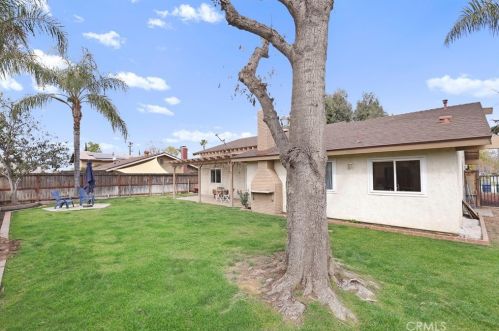 1410 Pueblo Ave, Redlands CA  92374-3853 exterior