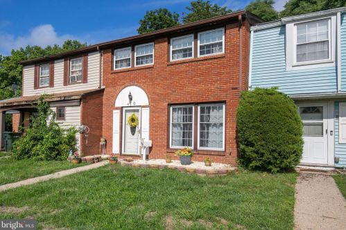 40 Rittenhouse Dr, Willingboro, NJ 08046-2530