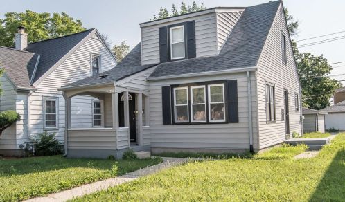 4656 Parkway Ave, Milwaukee WI  53209-6425 exterior