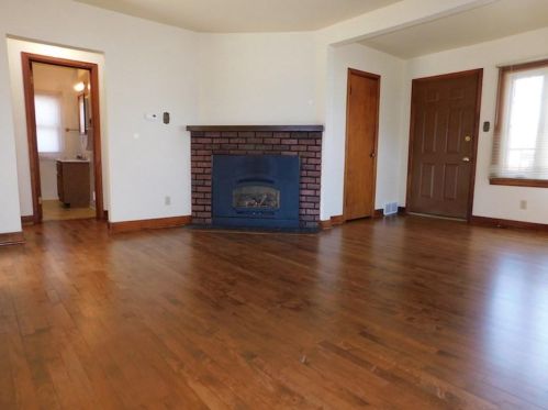 1141 Reed St, Green Bay, WI 54303-3022