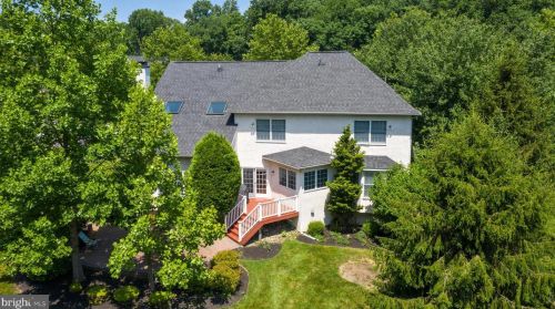 10 Rose Tree Dr, Glen Mills PA  19342-1788 exterior