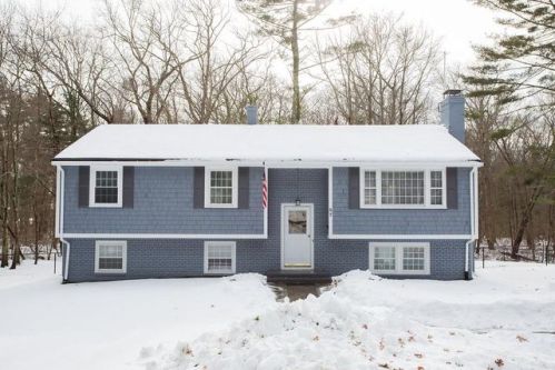 87 Cross St, Hingham MA  02061-1421 exterior