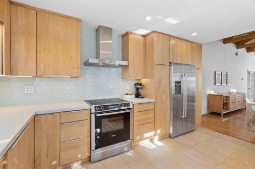 1477 Yukon Dr, Sunnyvale CA  94087-4451 exterior