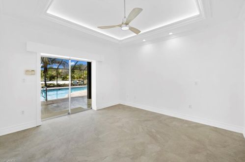 2291 Oakes Blvd, Naples FL  34119-1371 exterior
