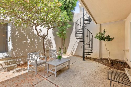 14658 Fieldstone Dr, Saratoga CA  95070-5733 exterior