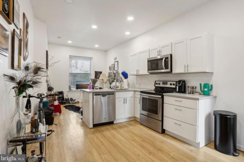 5220 Larchwood Ave, Philadelphia PA 19143-1522 exterior