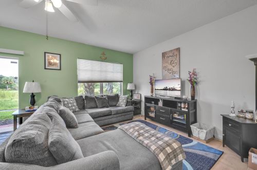 2534 Creekside Dr, Fort Pierce FL  34981-5100 exterior