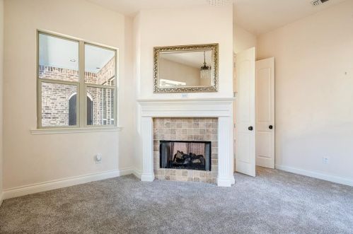 4004 Rothschild Dr, Lewisville TX  75022-5339 exterior