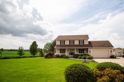 9784 Seacrist Rd, Salem, OH 44460-9644
