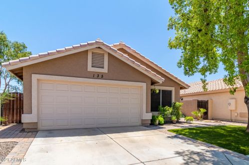 135 Willow Creek St, Chandler, AZ 85225-5777