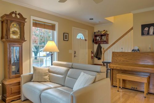 46 Queens Rd, Keene NH  03431-2132 exterior