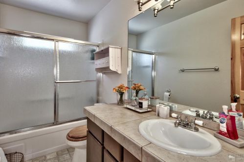 2464 Bernice Ln, South Lake Tahoe CA  96150-7215 exterior