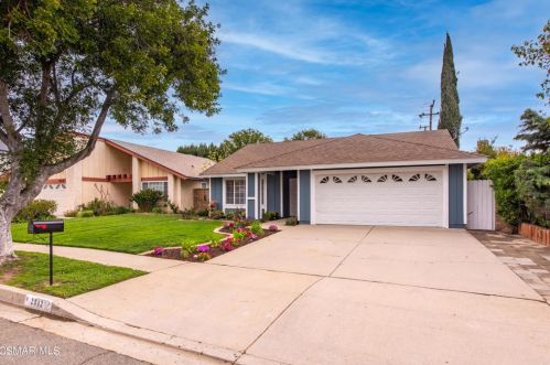 2842 El Paso Ave, Simi Valley, CA 93063-1739